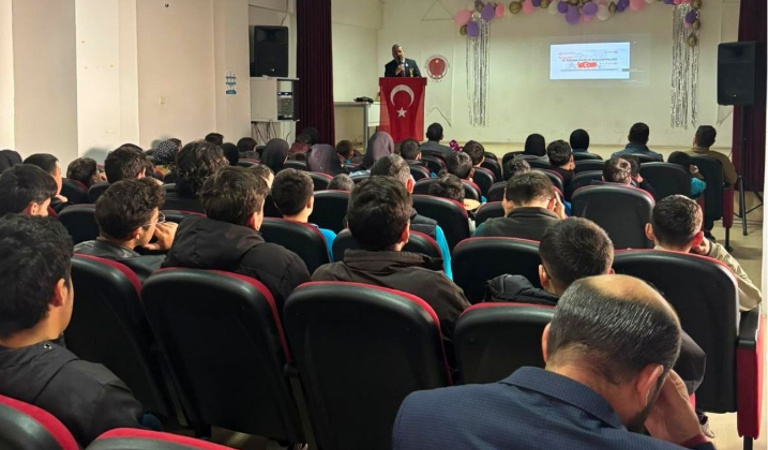 Gazimiz Cevat Özdemir’in Katılımıyla “Vatan Ve Kahramanlık Buluşması” Kapsamında Anlamlı Bir Etkinlik Gerçekleştirildi.