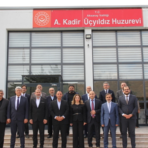 A. Kadir Üçyıldız Huzurevi - fotoğraf 1