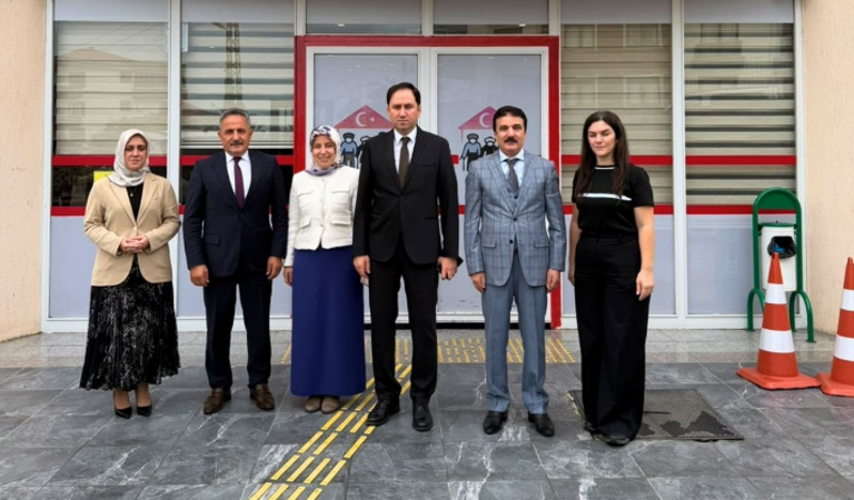 Vali Yardımcımız Sayın Taner Bolat,Özel Ortahisar Bakım Merkezini Ziyaret Etti.