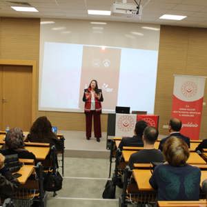  İYİLİK VAR: TÜRKİYE GÖNÜLLÜLÜK PROGRAMI HİTİT ÜNİVERSİTESİ’NDE TANITILDI - fotoğraf 6
