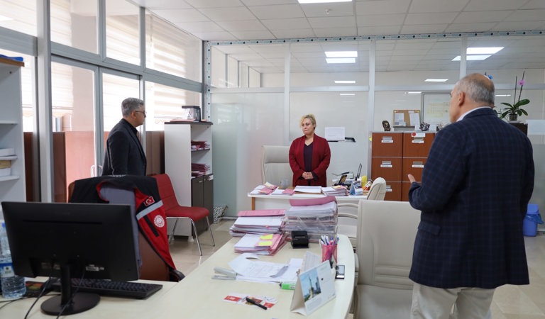 İl Müdürümüz Özgür Kırmızıtaş, Sosyal Hizmet Merkezi Müdürlüğümüzü Ziyaret Etti