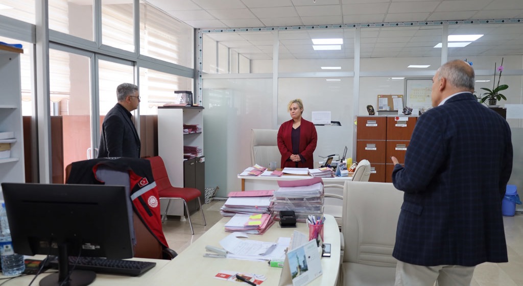 İl Müdürümüz Özgür Kırmızıtaş, Sosyal Hizmet Merkezi Müdürlüğümüzü Ziyaret Etti
