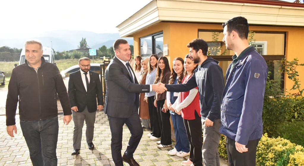 Büyüklerimizin Yaşam Kalitesi İçin Hizmetlerimizi Değerlendiriyoruz