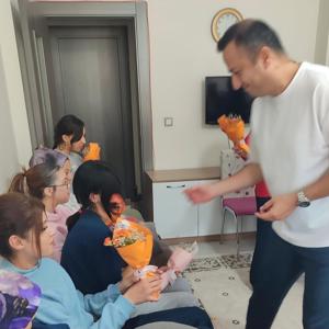 11 EKİM DÜNYA KIZ ÇOCUKLARI GÜNÜ 🌸  Kız Çocuklarımızın Gülümsemesiyle Güzelleşen Bir Gün 💕 - fotoğraf 4