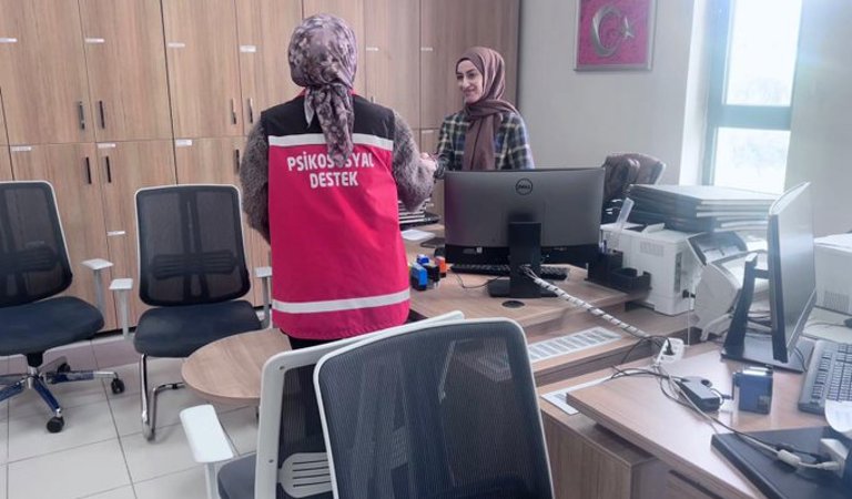 "İlk Öğretmenim Ailem" mobil uygulamasının tanıtımına yönelik çalışma gerçekleştirildi. 