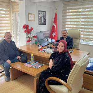 Gazimiz İbrahim Kurt İle Tonya İlçemizde İkamet Eden Şehidimiz Ercan Çelik’in Babası Muhammet Çelik Kuruluşumuzda Ağırlandı. - fotoğraf 2