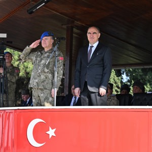 Manisa 8’inci Komando Eğitim Tugay Komutanlığında Sancak Teslim Töreni Gerçekleştirildi - fotoğraf 2