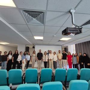 Danışmanlık Tedbiri Yaygınlaştırma Eğitimi’nin ilk grup programı, İl Müdür Yardımcımız Sayın Anıl KELEŞ’in açılış konuşmalarıyla başladı. - fotoğraf 1
