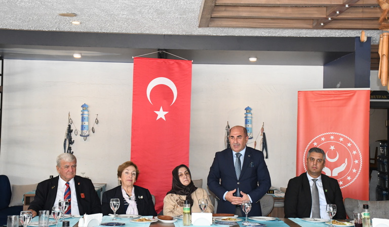 Şehit Yakınları ve Gazi Dernek Başkanları ile Eşleri Onuruna Yemek Programı Düzenlendi