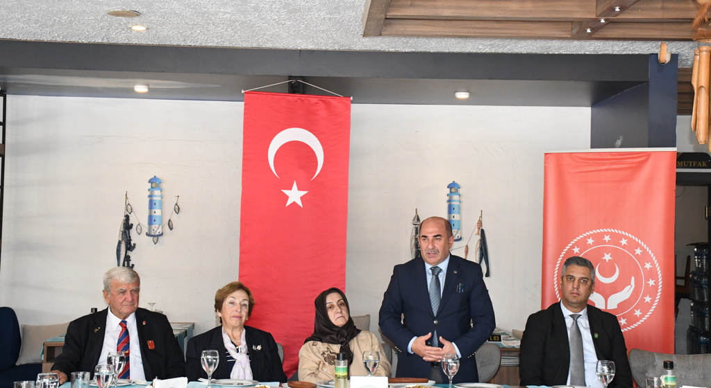 Şehit Yakınları ve Gazi Dernek Başkanları ile Eşleri Onuruna Yemek Programı Düzenlendi